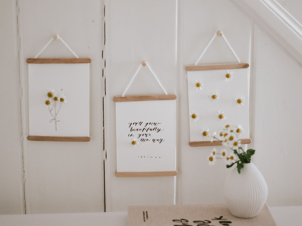 Mini-DIY-Bilderleisten aus Eisstielen